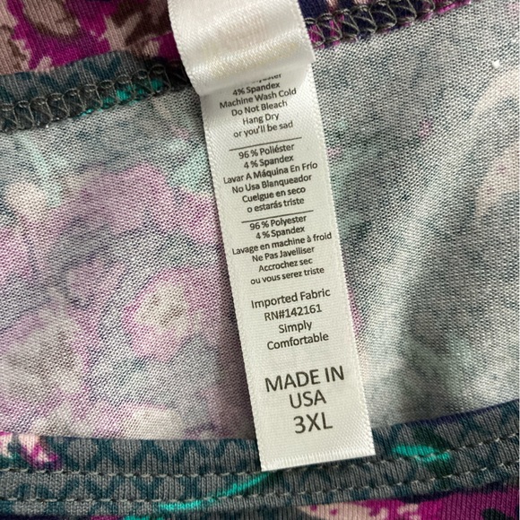 LuLaRoe Classic T, Size 3XL, NWT - Picture 3 of 5